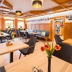 Hotel Standlhof Zillertal Uderns