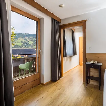 Hotel Standlhof Zillertal
