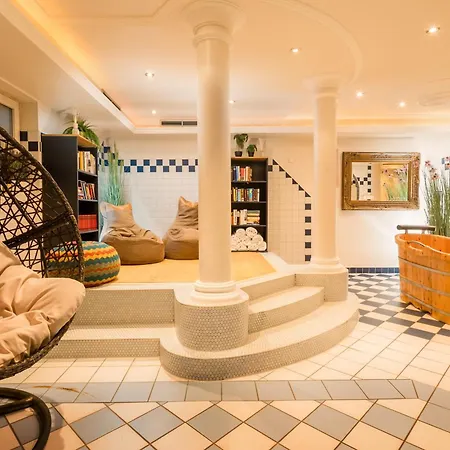 Hotel Standlhof 3*